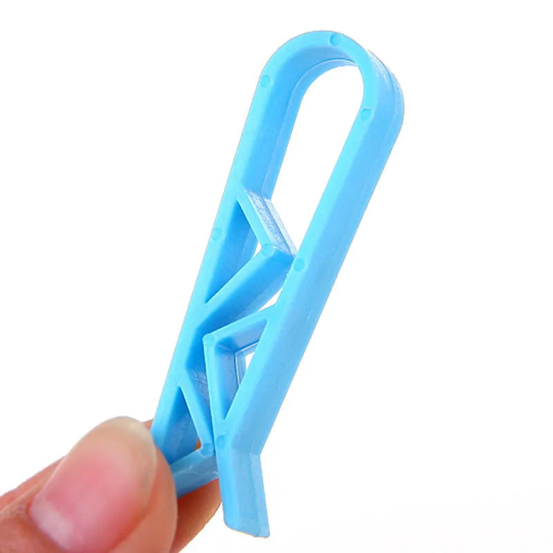 PP plastic non-slip clip for fixing bin liners to the side of a rubbish bin