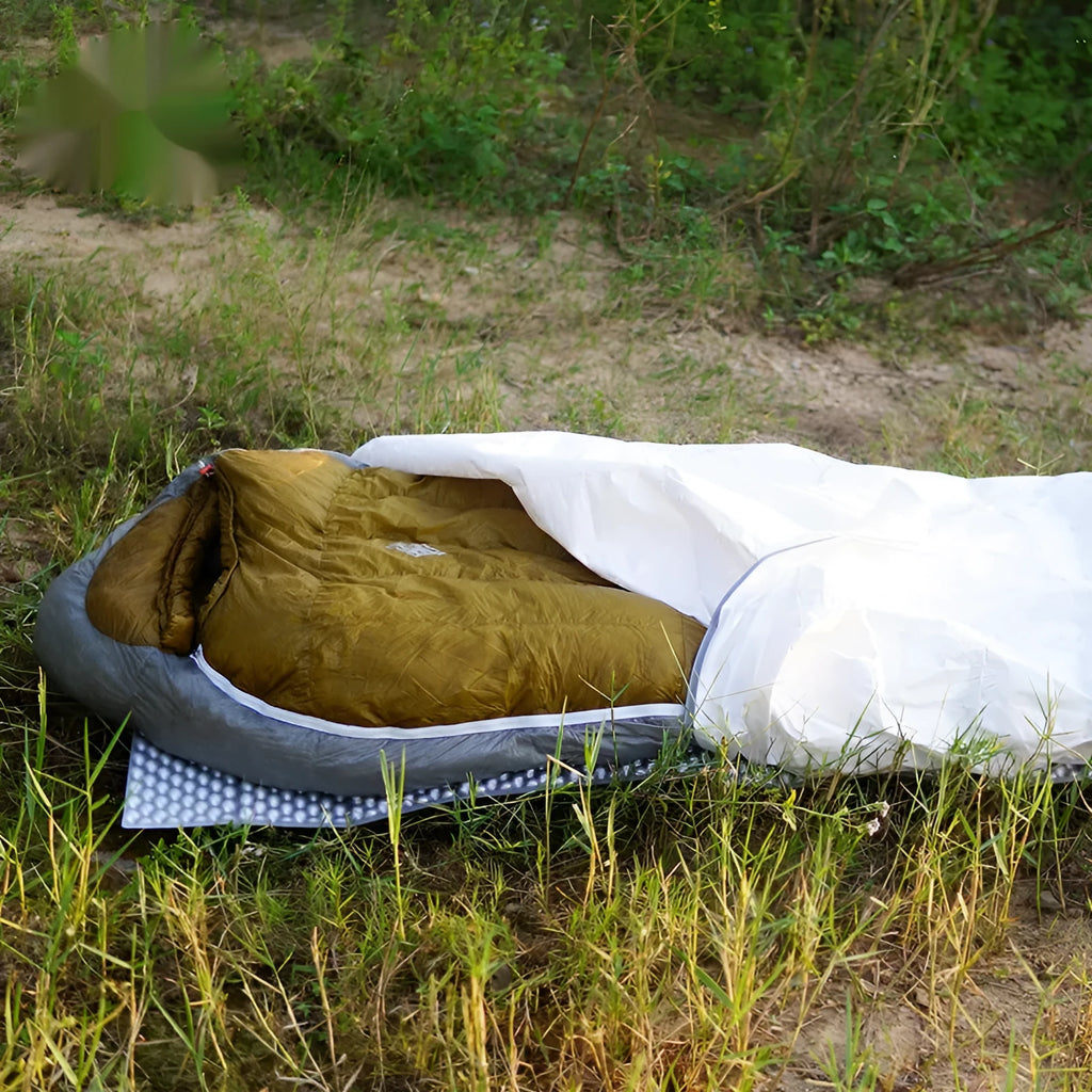 Outdoor climbing sleeping bag cover with mummy structure and dirt-proof construction