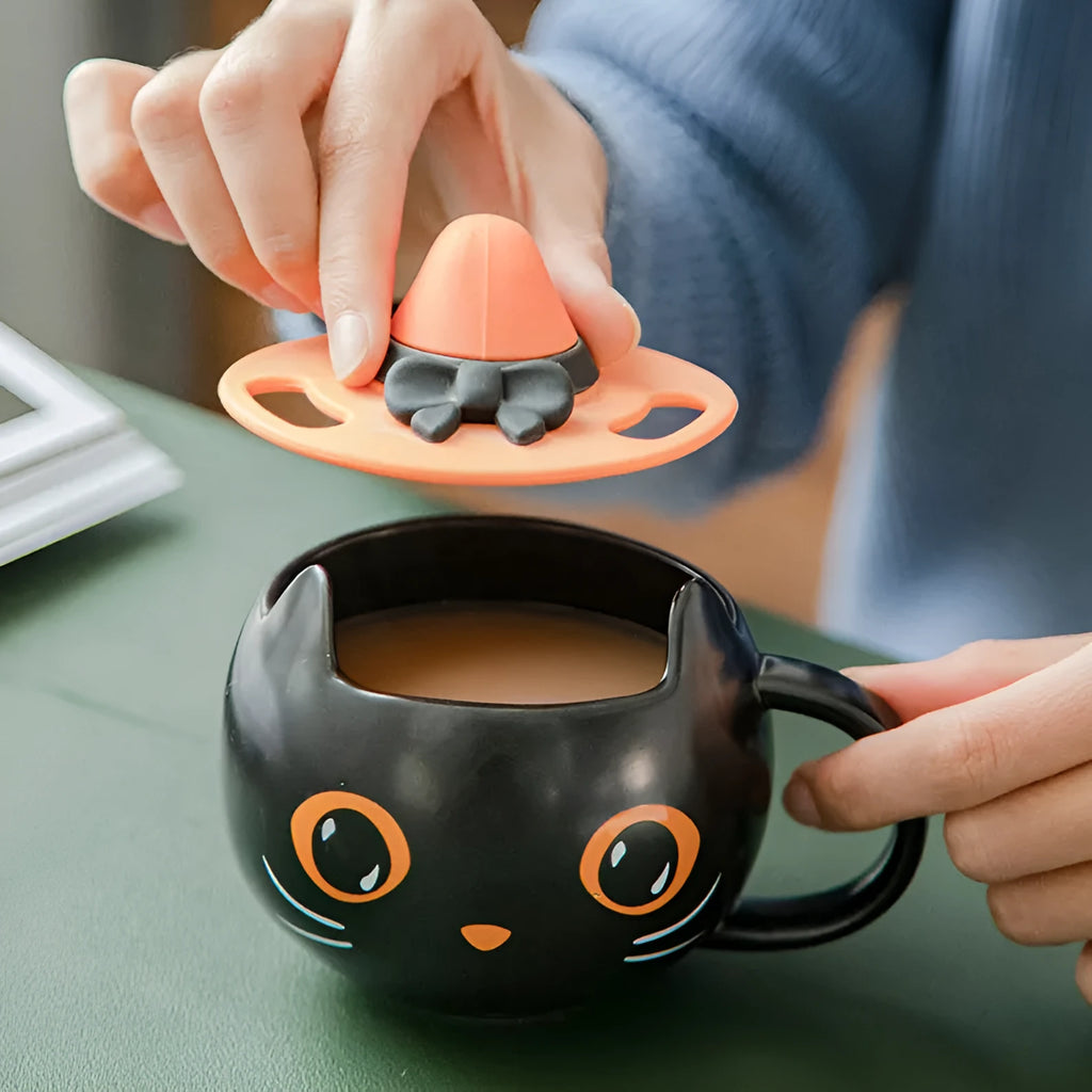 Black ceramic cat-shaped couple mug with pumpkin cover and 355ml capacity.