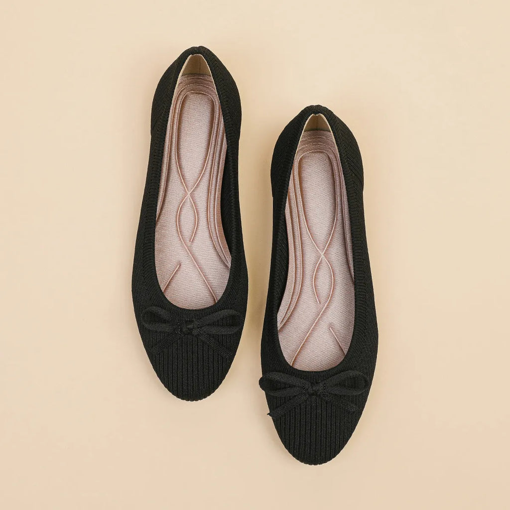 Women's round toe flat pumps in butterfly print with shallow mouth slip-on design