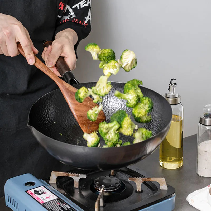 Traditional black iron wok with wooden handle, 32cm diameter, no chemical coating