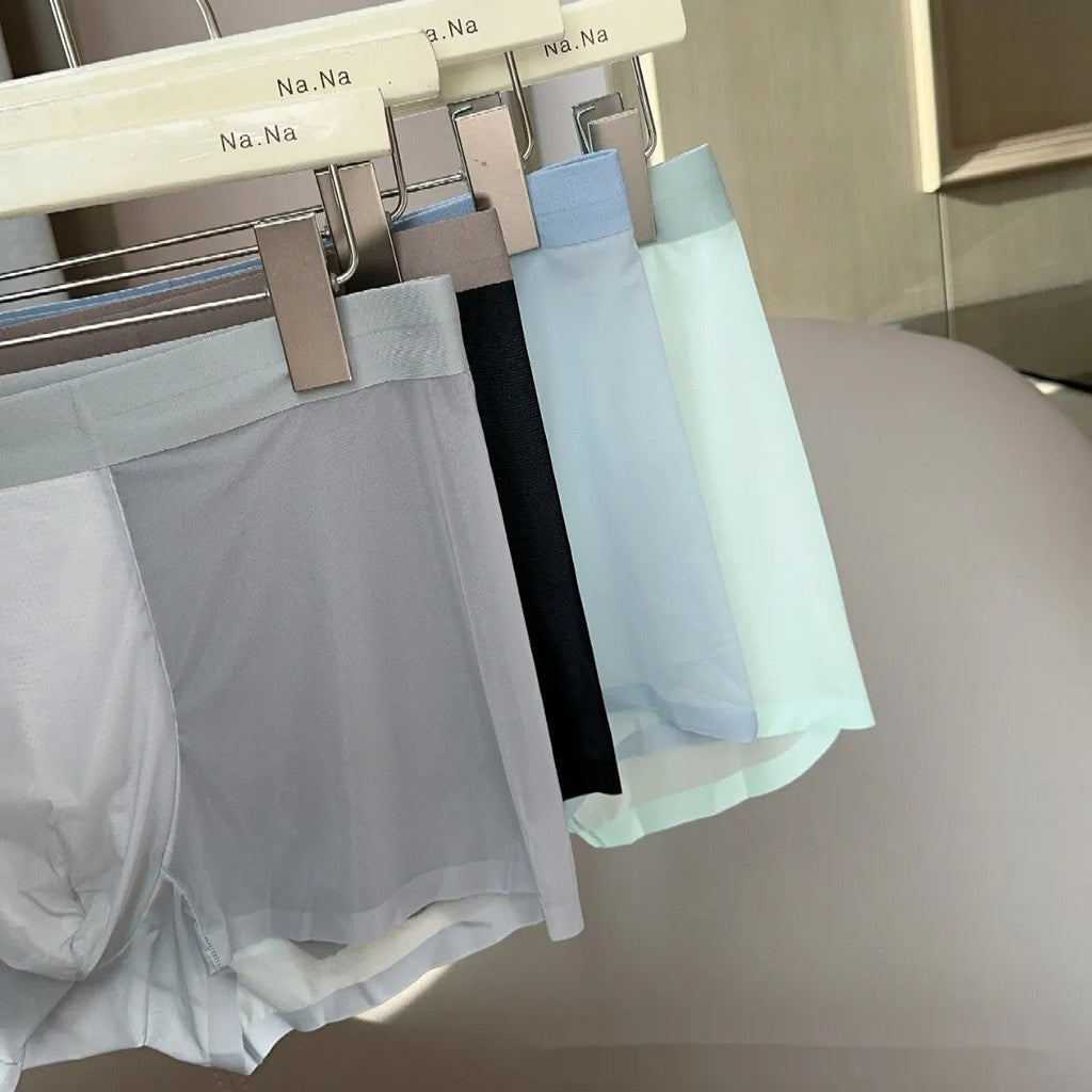 Seamless men's boxers with honeycomb crotch design in ultra-thin nylon fabric