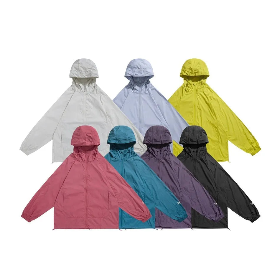 Men's sports hooded thin coat in chemical fibre blend fabric with straight hem and slit pockets