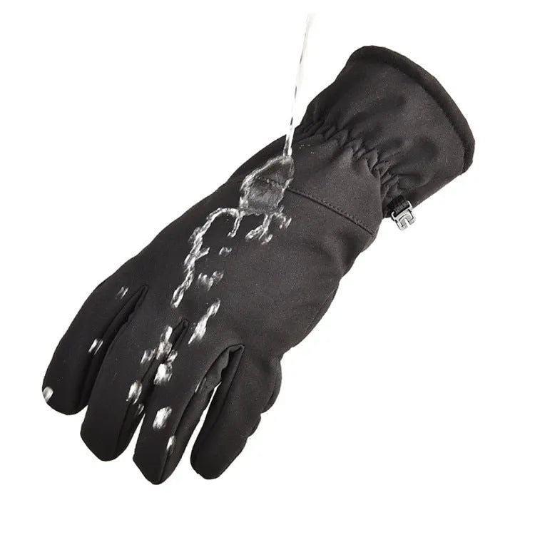 Tactical ski gloves in camouflage colour with anti-slip palm and touchscreen fingertips