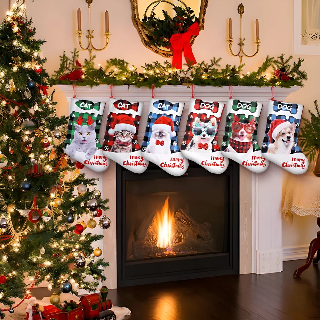 Printed cloth Christmas decoration with puppy or cat design in plaid colours measuring 26x36cm