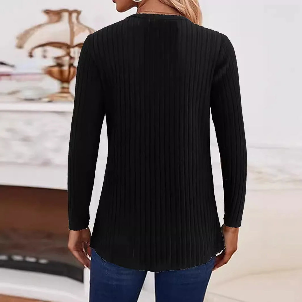 Casual button-front knitted sweater in solid colour with regular sleeves