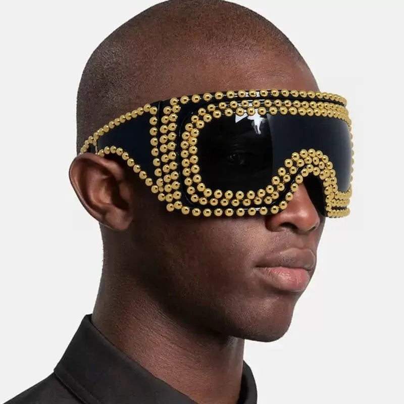 Men's punk sunglasses with large square rims in gold or silver colour.