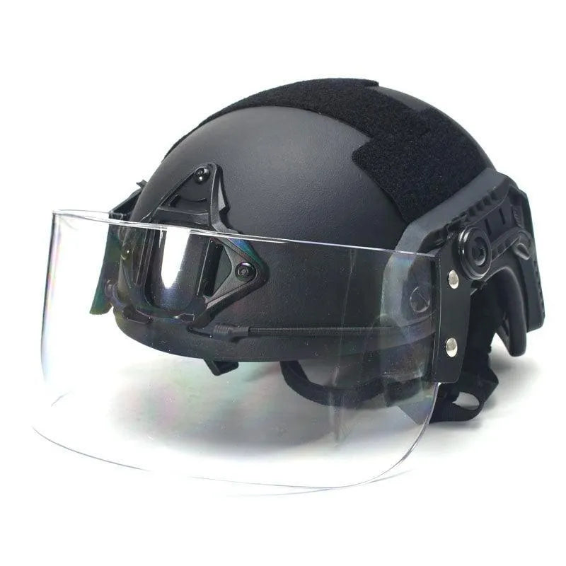 Transparent sports-style helmet visor with windproof lens, showing 30x15cm size and clear frame.