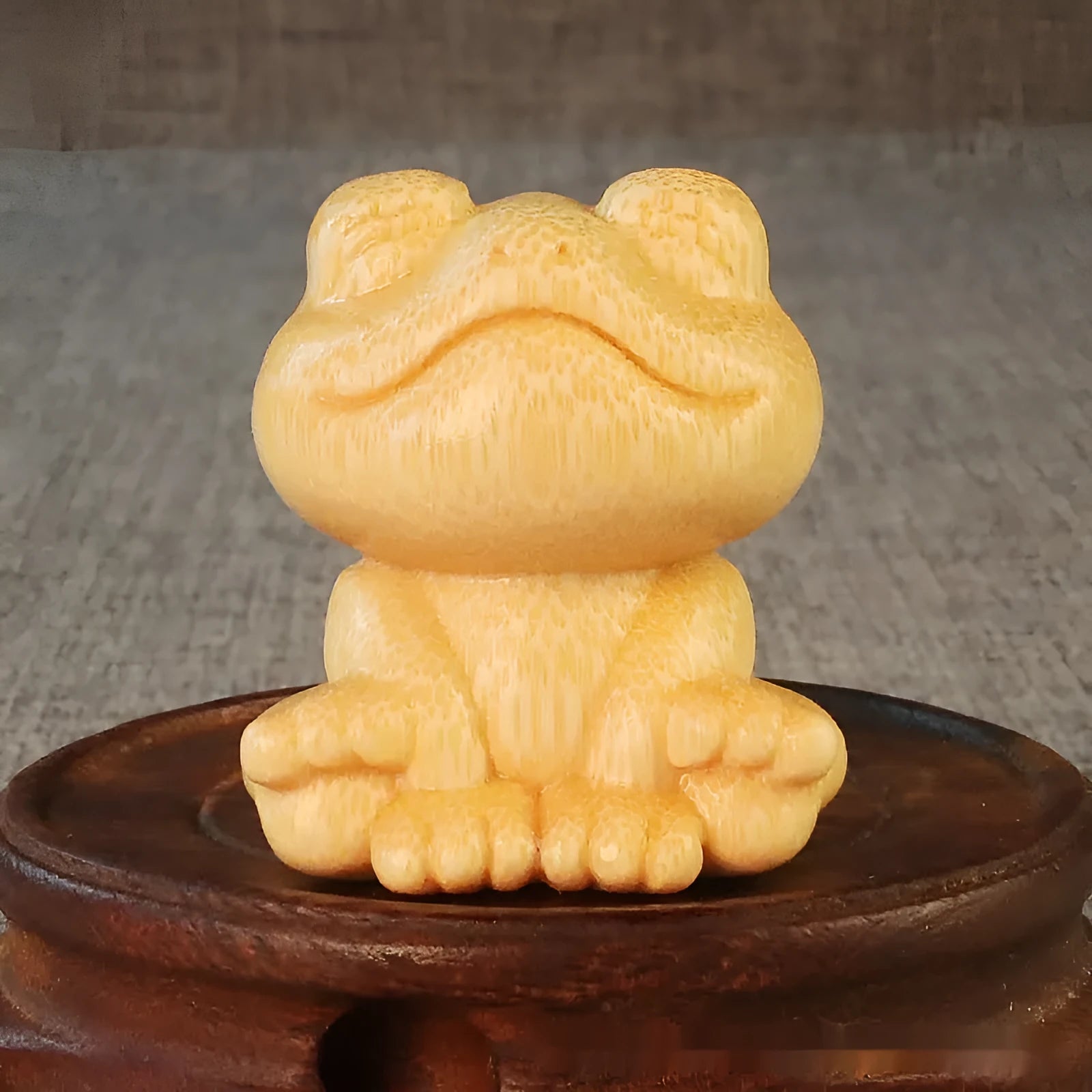 Smiling frog solid bamboo carving ornament with cartoon design, 5cm height