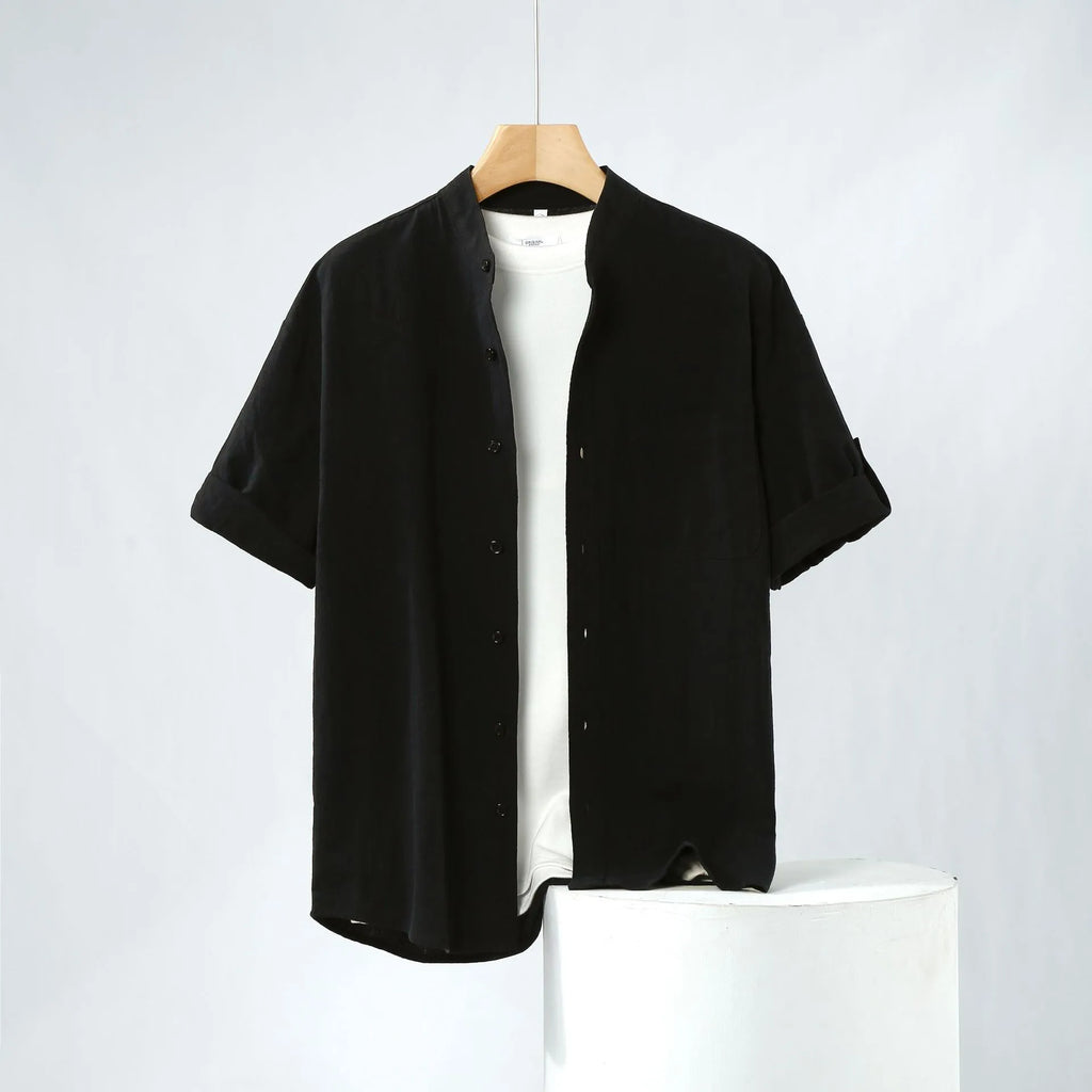 Men's loose fit short-sleeved linen shirt in solid colour with simple stand collar