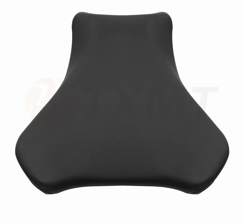 PU leather waterproof seat cover set for Suzuki GSXR1000 motorcycle on a bike seat.
