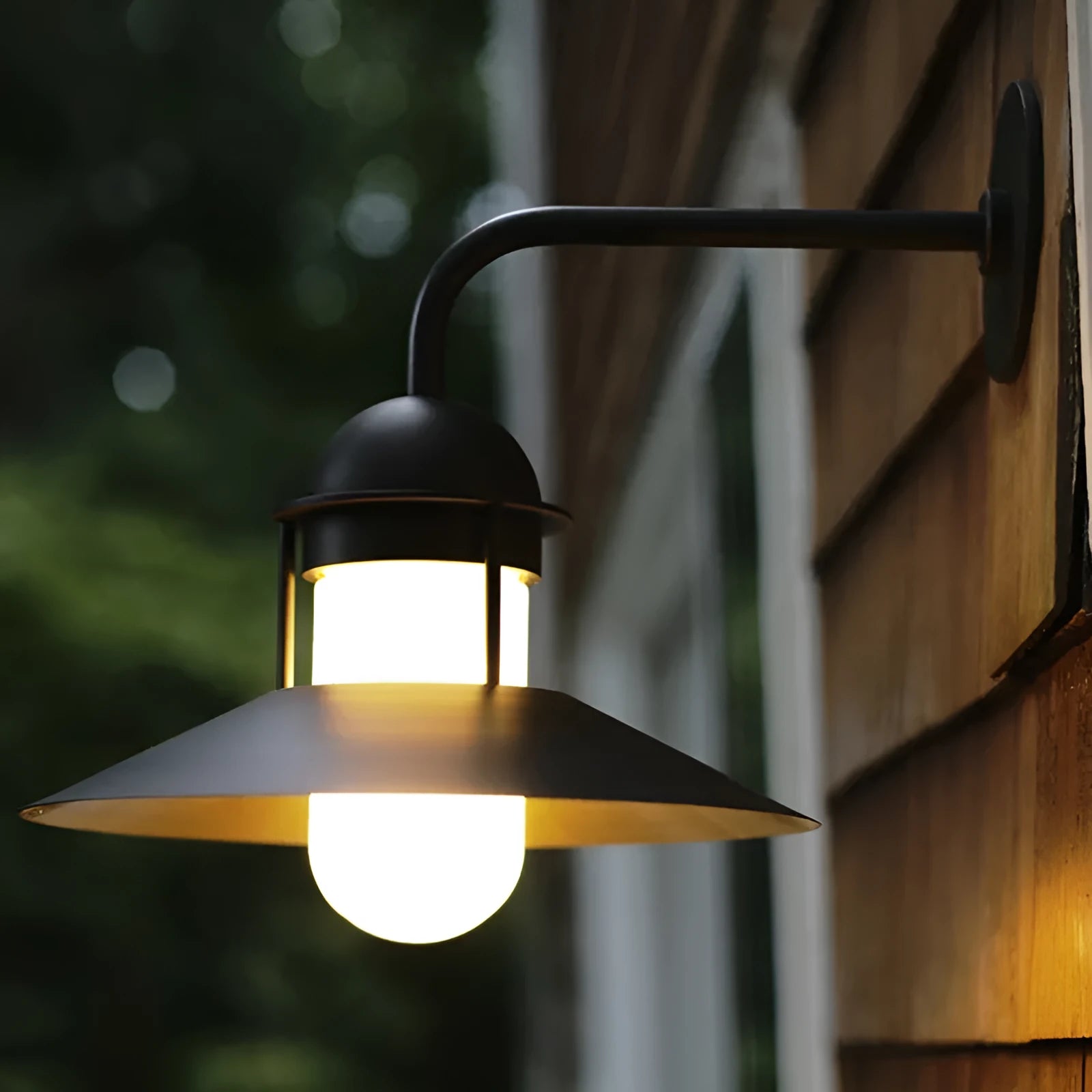 Minimalist retro outdoor waterproof wall lamp in black with 318mm dimensions for exterior use