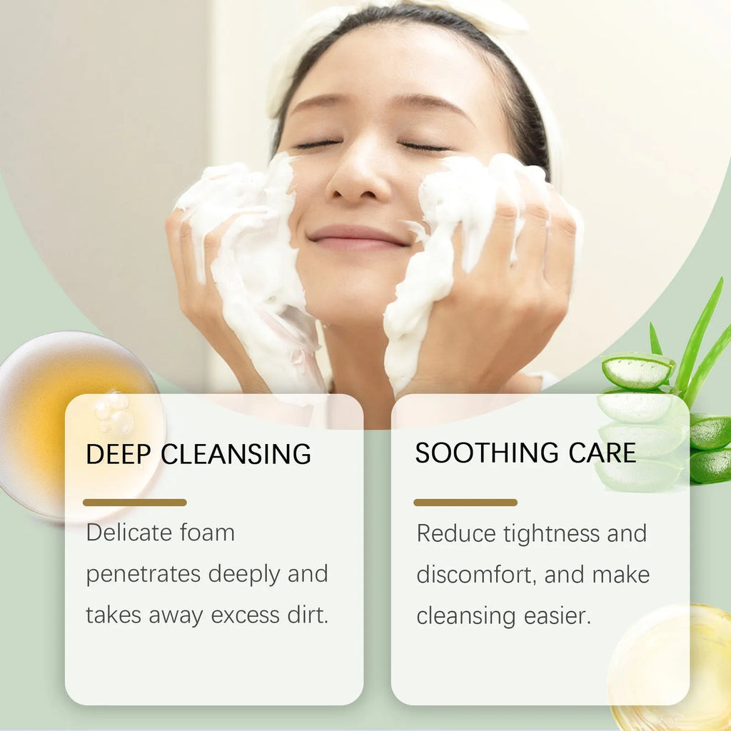 Centella Asiatica Soothing Facial Cleanser tube, 120g net weight.