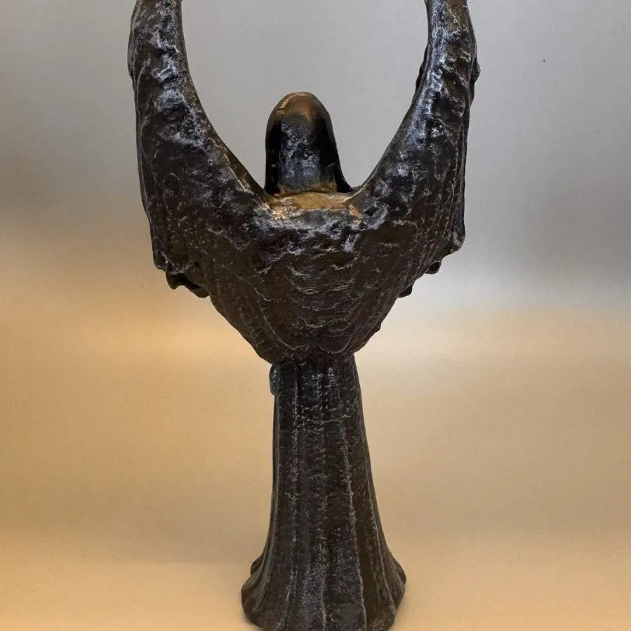 Dark Angel resin statue ornament measuring 6.5 by 5 by 17 centimetres.