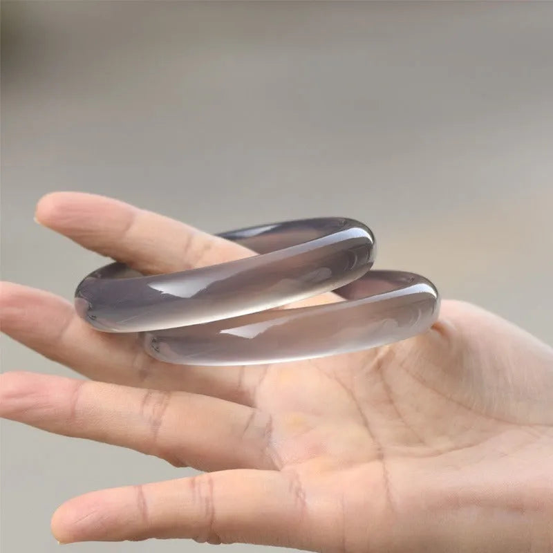 Brazil dark grey iced chalcedony agate women's bracelet with circular ring line design
