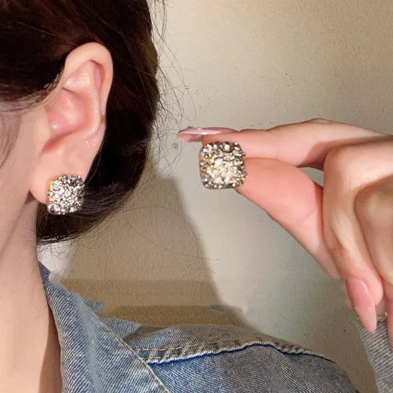 Pair of black full diamond micro inlaid zircon square earrings in E6449 gold for women, geometric chamfered style