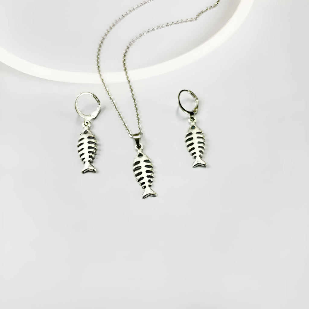 Fishbone pendant necklace with O-shaped chain and matching earrings jewellery set