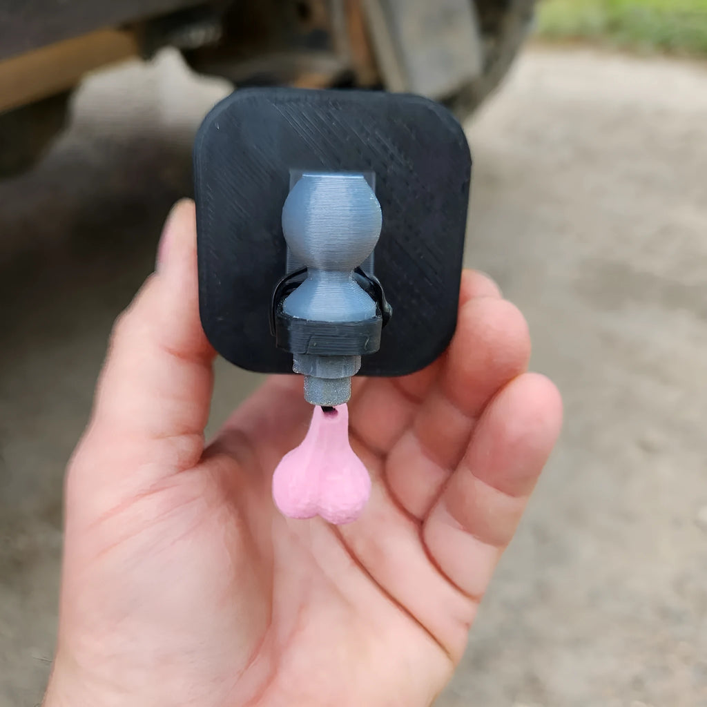 3D printed tiny hitch ornament with tiny nuts in European style, single pack hanging piece