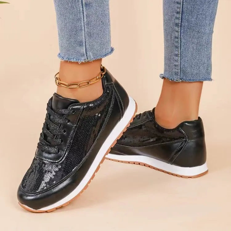 Women's thick-soled casual sneakers in black with square toe and PU leather upper