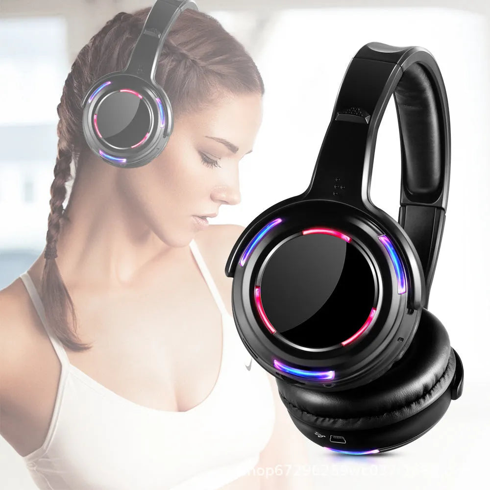 Black silent disco wireless headphones with 40mm drivers and 3m cable showing 3.5mm plug