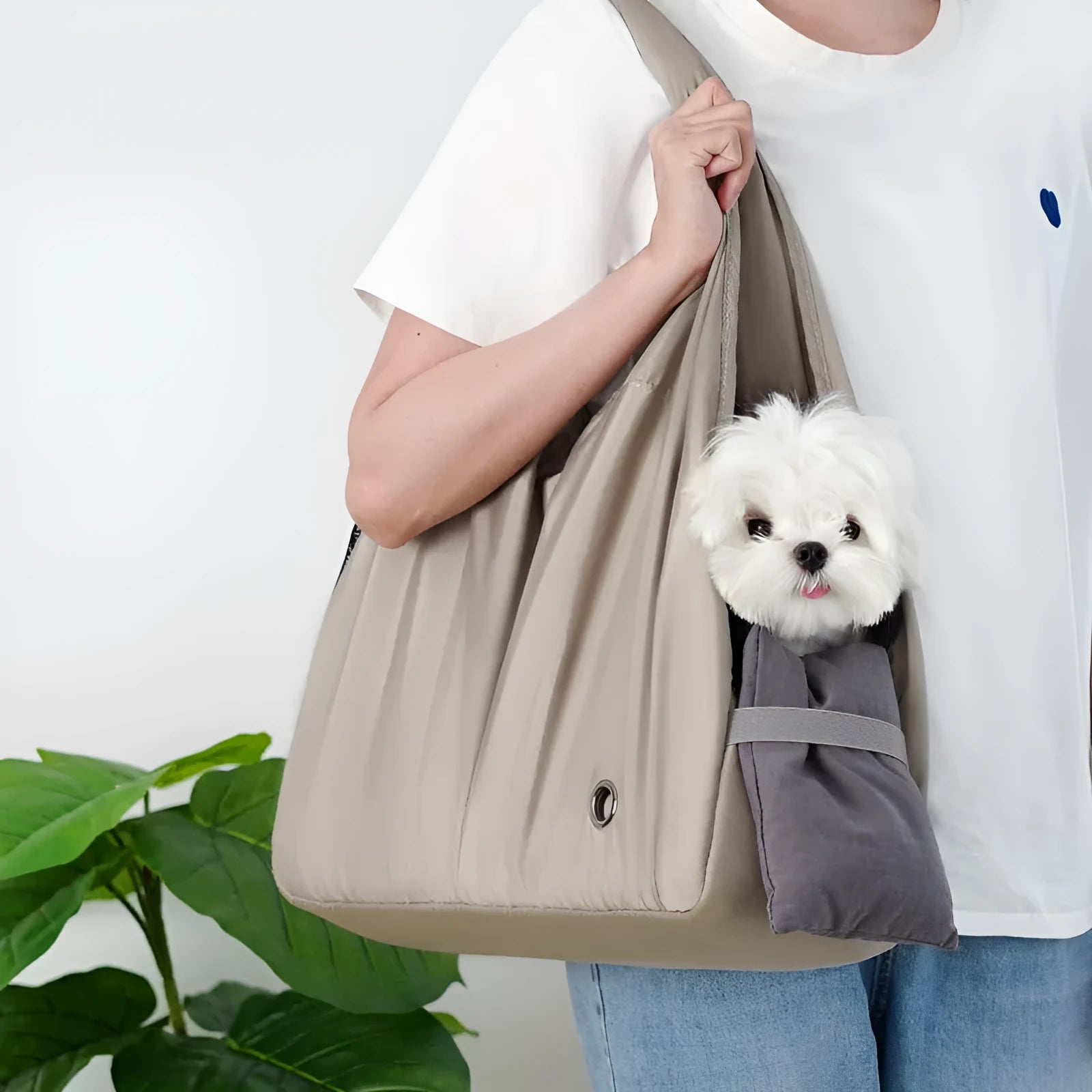 Apricot-coloured cloth pet handbag carrier for cats and small dogs, shown with dimensions 41cm long.