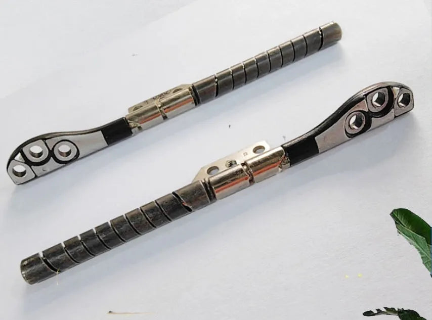 A1286 laptop screen shaft replacement part for MacBook Pro 15-inch computer.